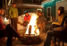 Comment allumer un feu en toute sécurité : un guide étape par étape pour les feux de camp dans la cour