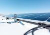Cómo instalar paneles solares en un techo plano sin un profesional